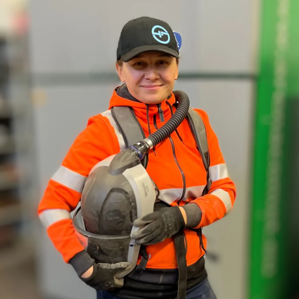 Meistä: Nina, markinnointi ja myynti